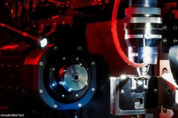 Lasers in the electronics and aerospace industries
